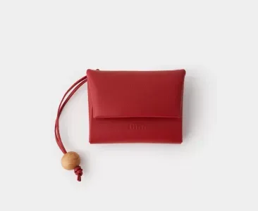 Мини-портмоне с бусиной